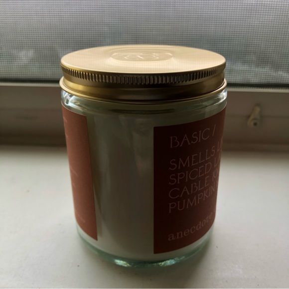 Unused Anecdote Candles “Basic” 7.8 oz coconut-soy wax candle pumpkin spice - Picture 5 of 8